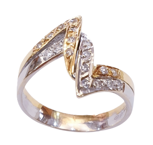 DIAMOND RING